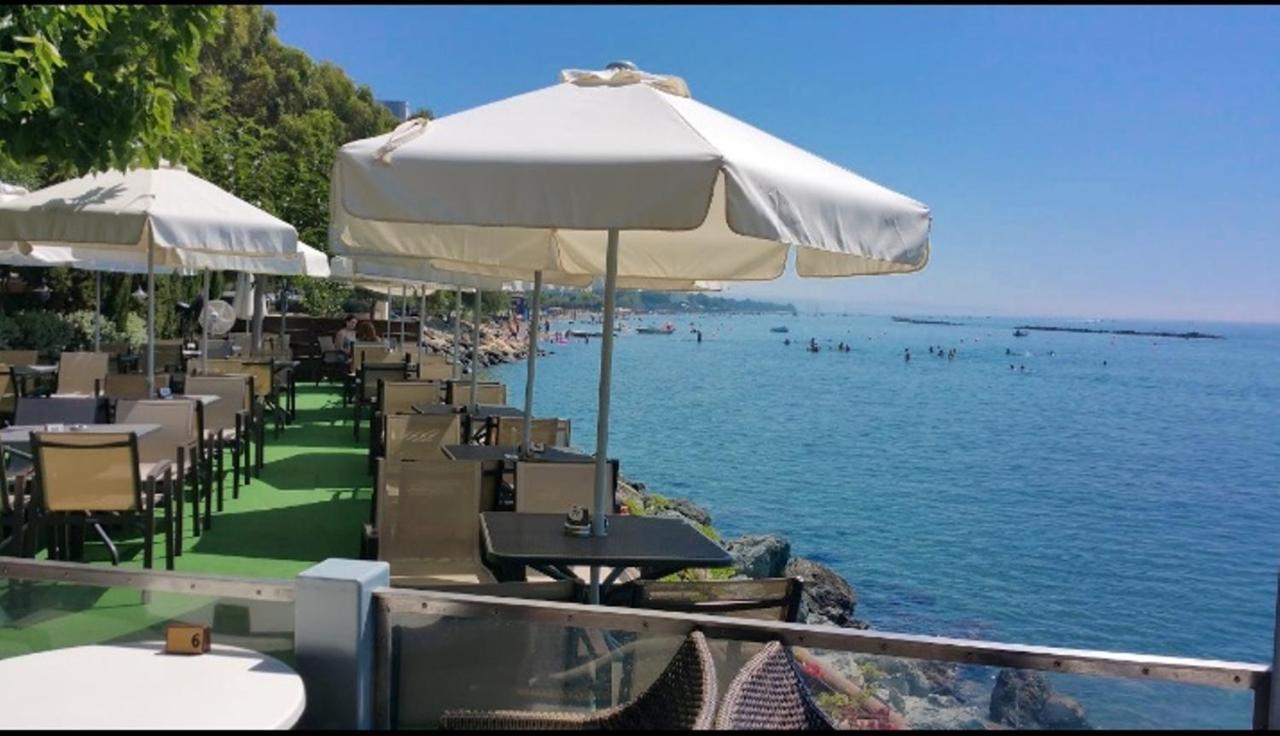 Artemis Boutique Apartment 2 Limassol Bagian luar foto