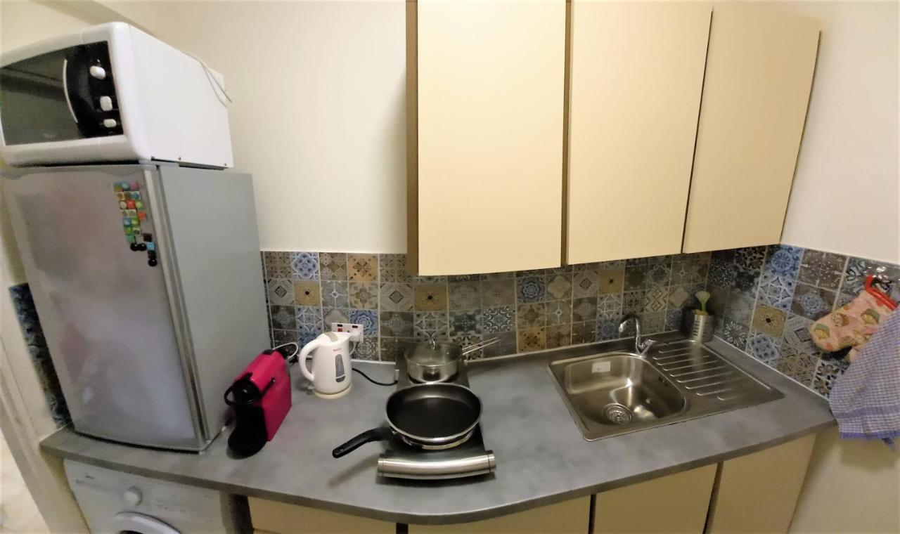 Artemis Boutique Apartment 2 Limassol Bagian luar foto