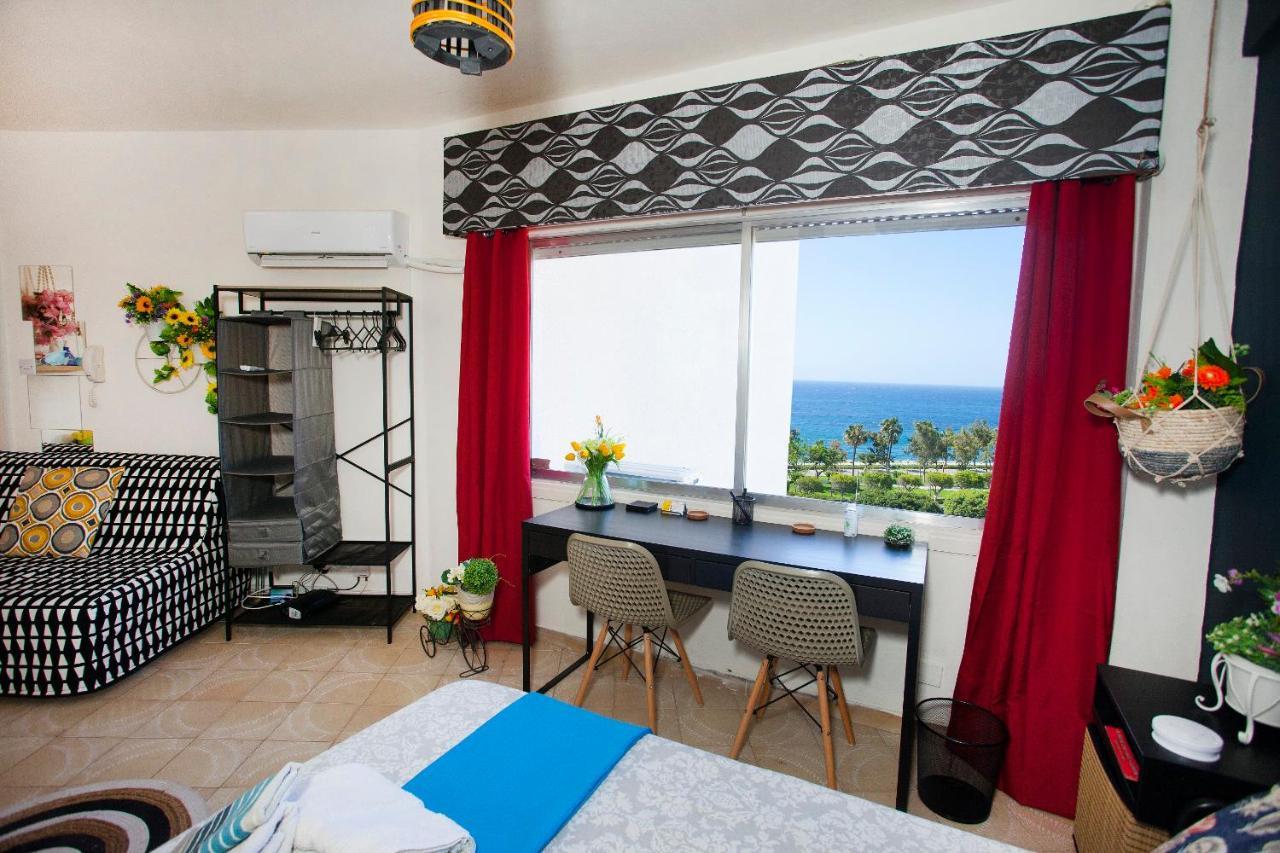 Artemis Boutique Apartment 2 Limassol Bagian luar foto